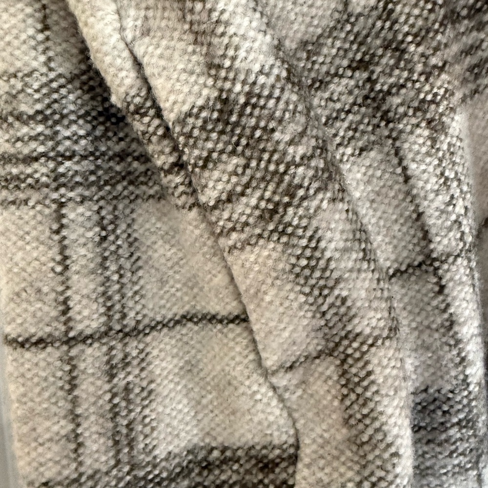 Plaid Button-Up Jacket - Picture 5 of 6